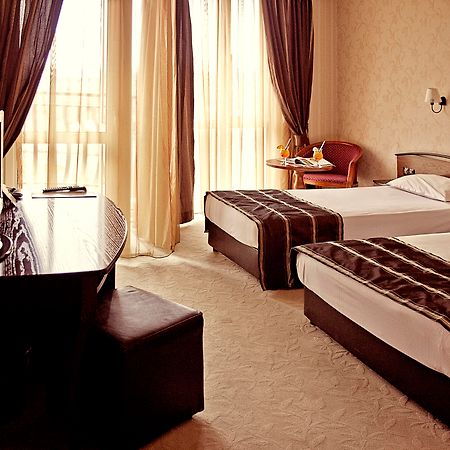 Park Hotel Plovdiv Exterior photo